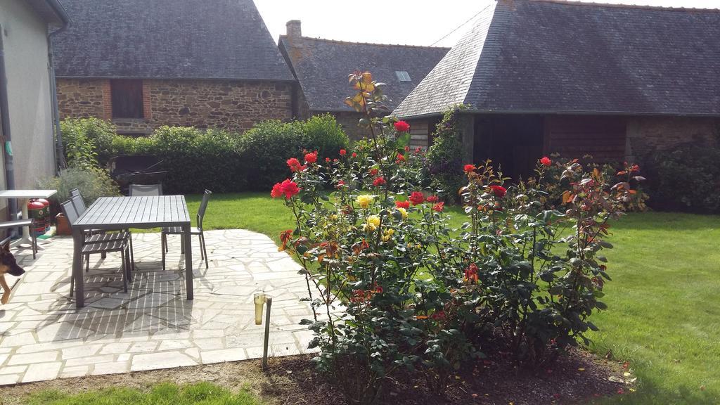 Chambres D'Hotes La Pinderie Val-Couesnon Екстер'єр фото